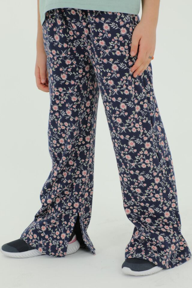 Bisiklet Yaka Baskı Detaylı Çiçekli Kız Çocuk Alt Üst Takım ÇAĞLA - 5-6 Yaş