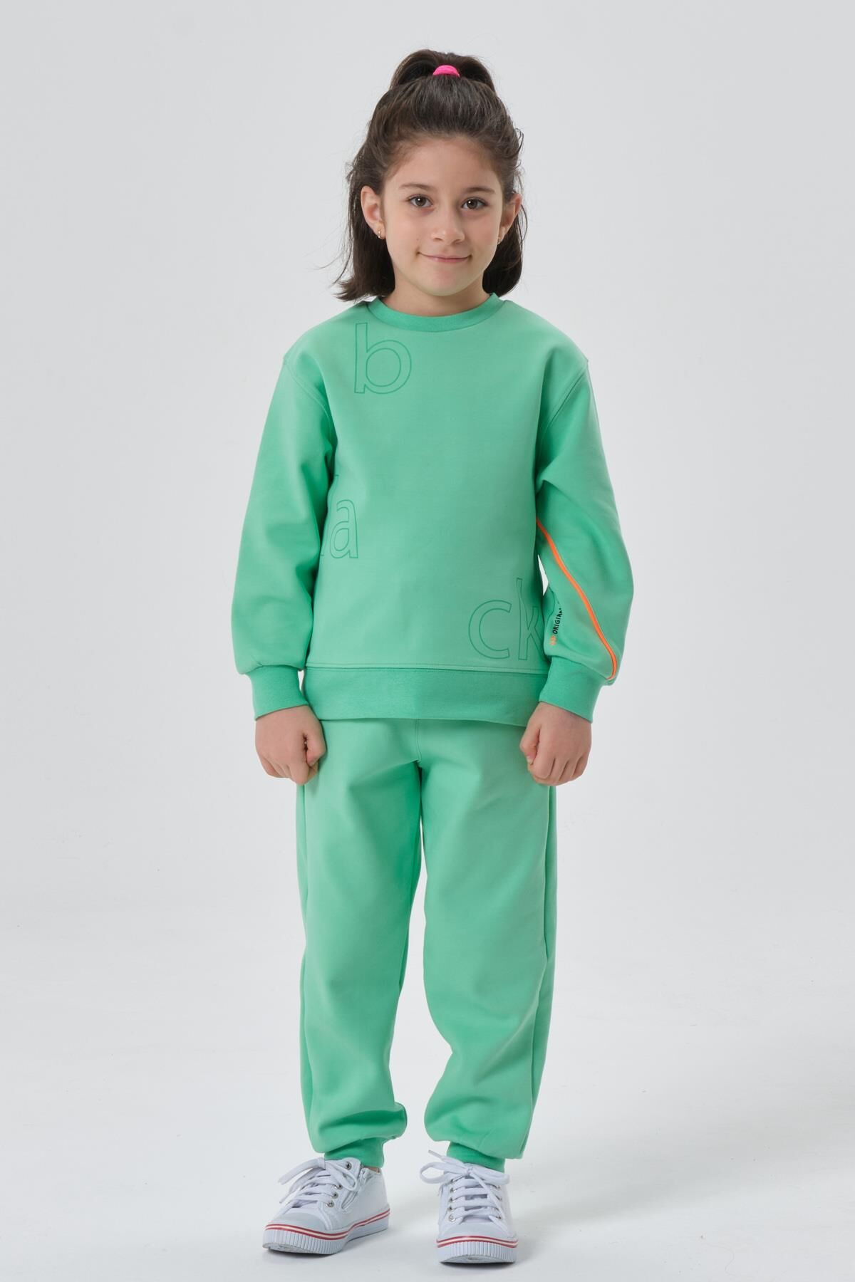 KIZ ÇOCUK BİSİKLET YAKA ÇELİKLİ İNTERLOK KUAMŞTAN BASKI DETAYLI EŞOFMAN ALT ÜST TAKIMI SPRİNG BUD - 5-6 Yaş