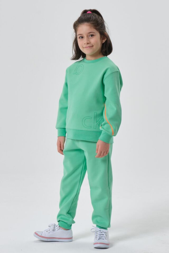 KIZ ÇOCUK BİSİKLET YAKA ÇELİKLİ İNTERLOK KUAMŞTAN BASKI DETAYLI EŞOFMAN ALT ÜST TAKIMI SPRİNG BUD - 5-6 Yaş