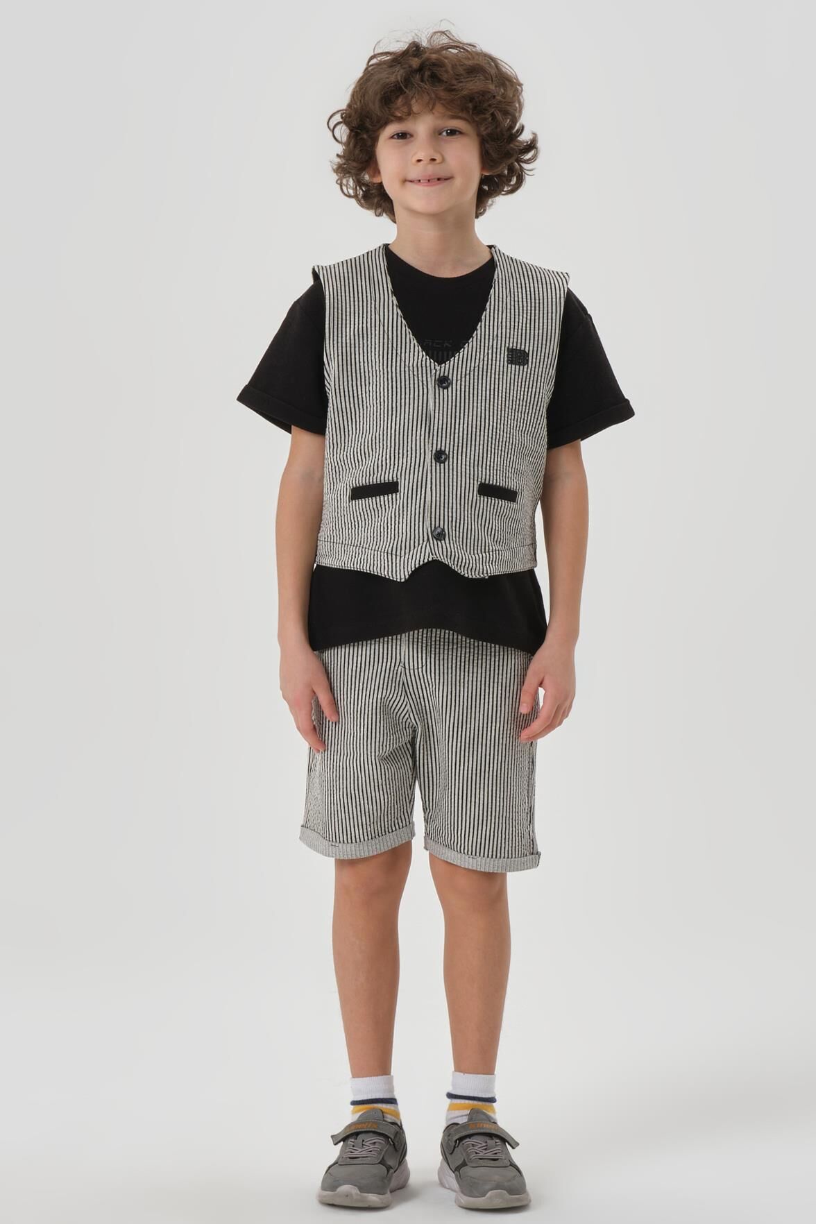 Petek Kumaştan Baskı Detaylı Erkek Çocuk Alt Şort Üst Bisiklet Yaka T-shırt Yelek Takımı