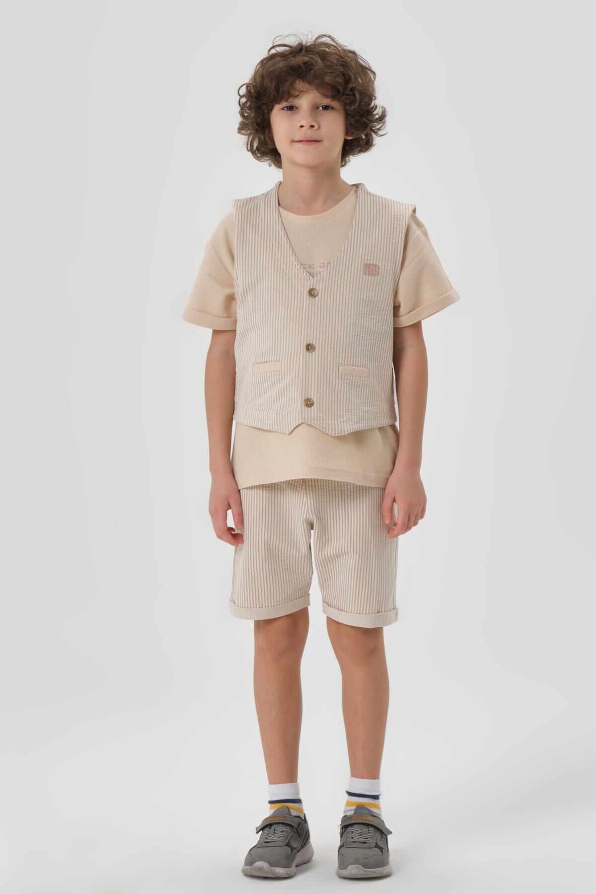 Petek Kumaştan Baskı Detaylı Erkek Çocuk Alt Şort Üst Bisiklet Yaka T-shırt Yelek Takımı VİZON - 3-4 Yaş