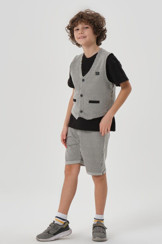 Petek Kumaştan Baskı Detaylı Erkek Çocuk Alt Şort Üst Bisiklet Yaka T-shırt Yelek Takımı SİYAH - 7-8 Yaş