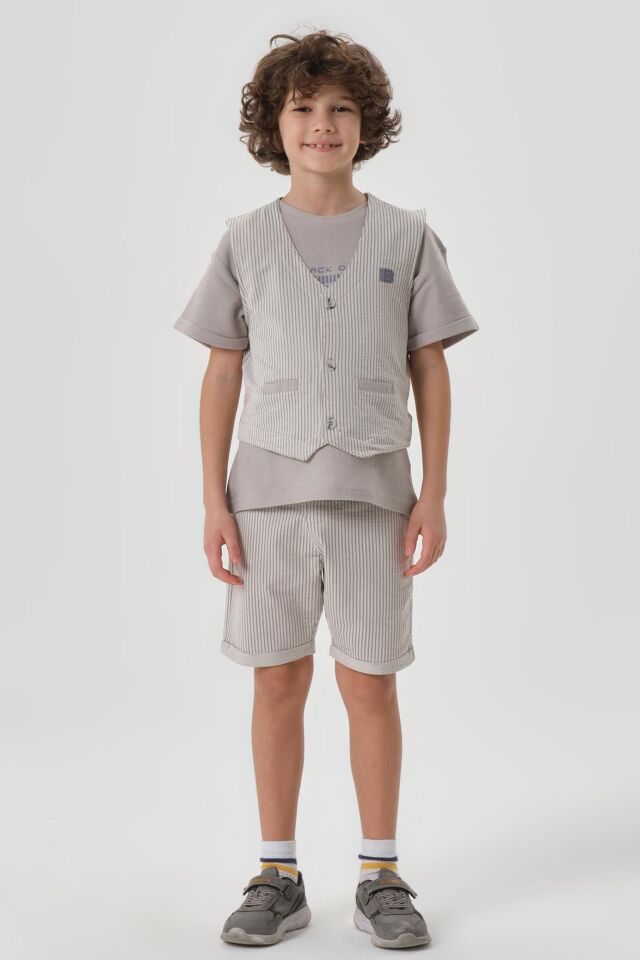 Petek Kumaştan Baskı Detaylı Erkek Çocuk Alt Şort Üst Bisiklet Yaka T-shırt Yelek Takımı GRİ - 2-3 Yaş