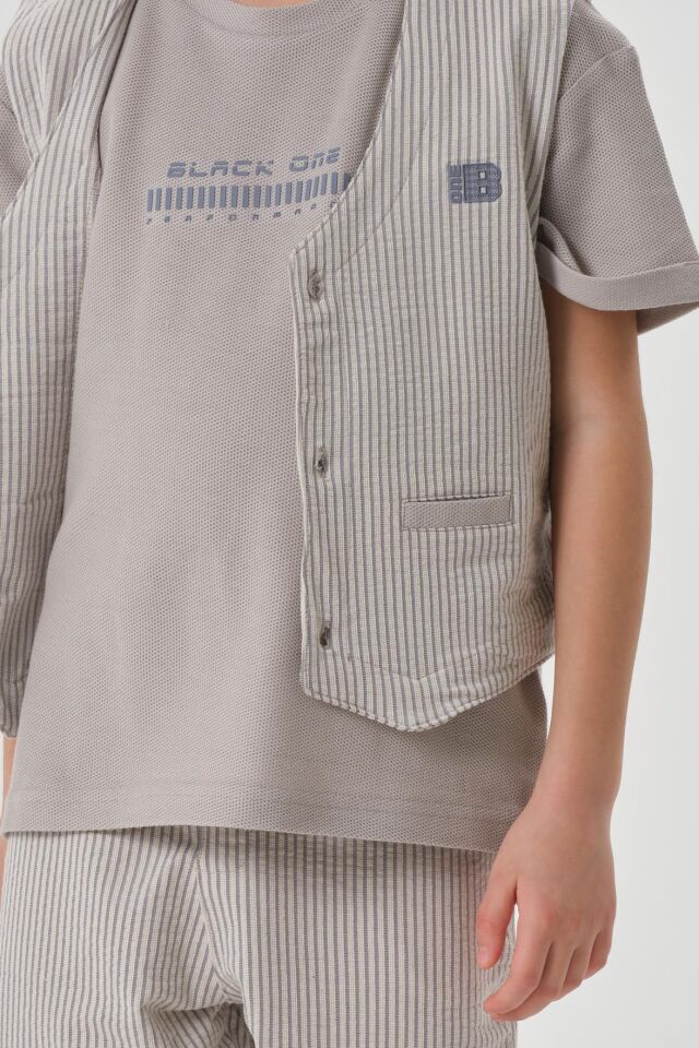 Petek Kumaştan Baskı Detaylı Erkek Çocuk Alt Şort Üst Bisiklet Yaka T-shırt Yelek Takımı GRİ - 6-7 Yaş